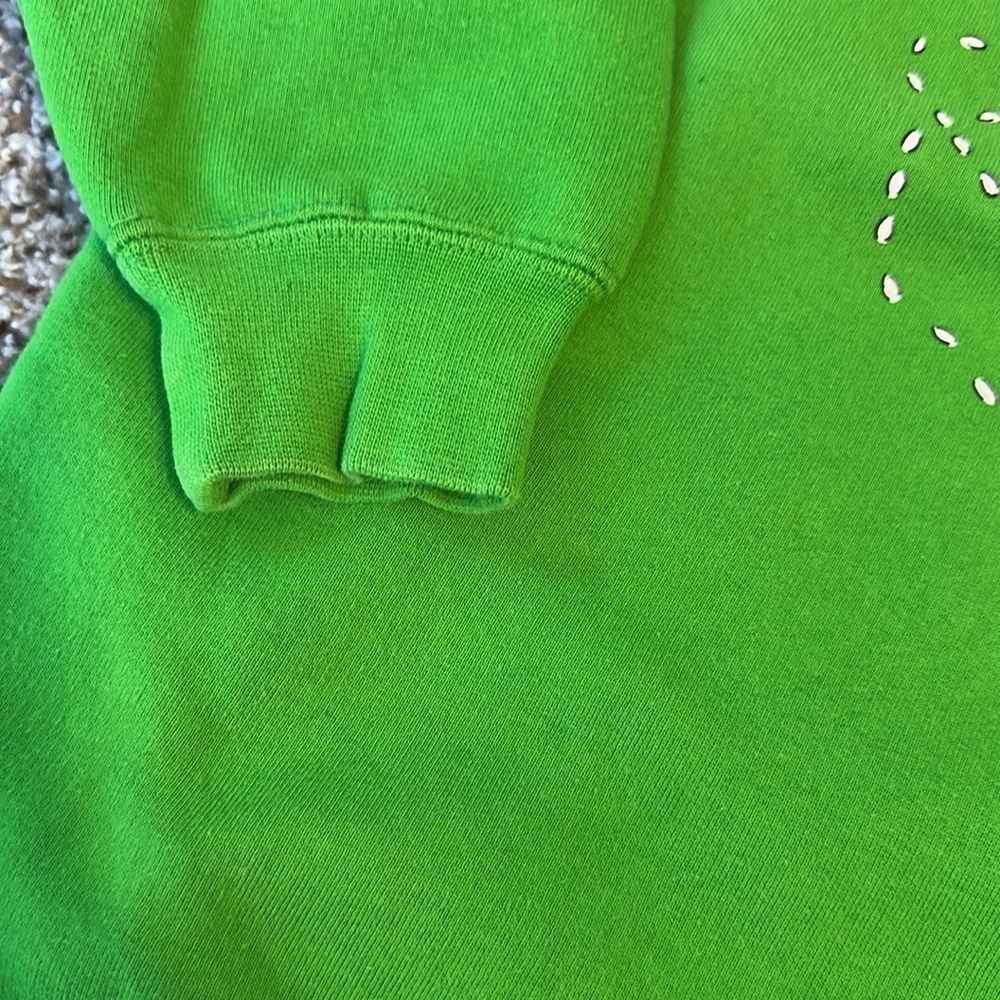 Vintage Talbots Kids Green Winter Scene Penguin Sweatshirt, size 8, EUC - Picture 5 of 6